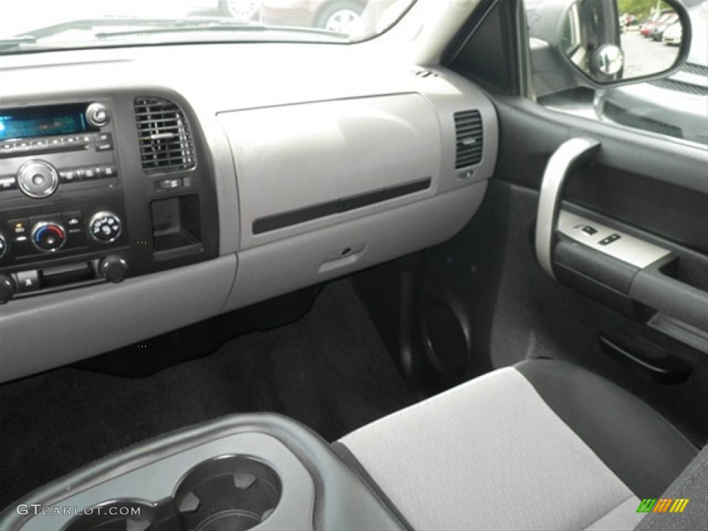 2009 Silverado 1500 LS Extended Cab - Silver Birch Metallic / Dark Titanium photo #21