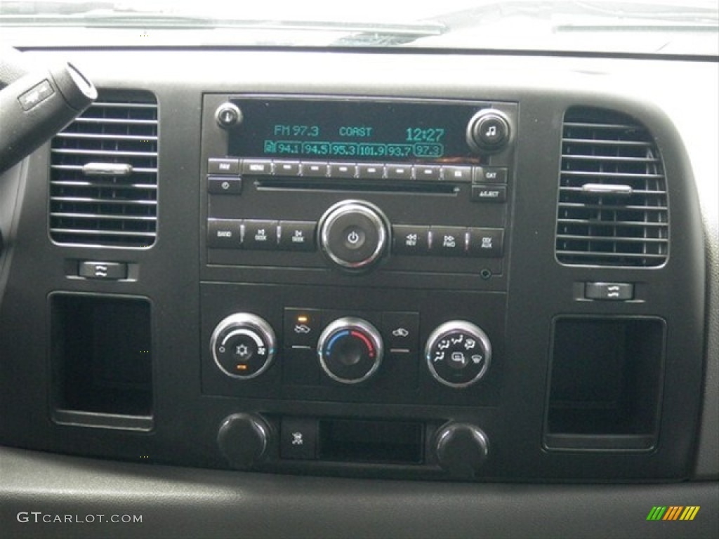 2009 Silverado 1500 LS Extended Cab - Silver Birch Metallic / Dark Titanium photo #24