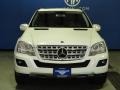 Arctic White - ML 350 4Matic Photo No. 2