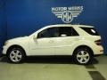 Arctic White - ML 350 4Matic Photo No. 5