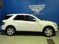 Arctic White - ML 350 4Matic Photo No. 10
