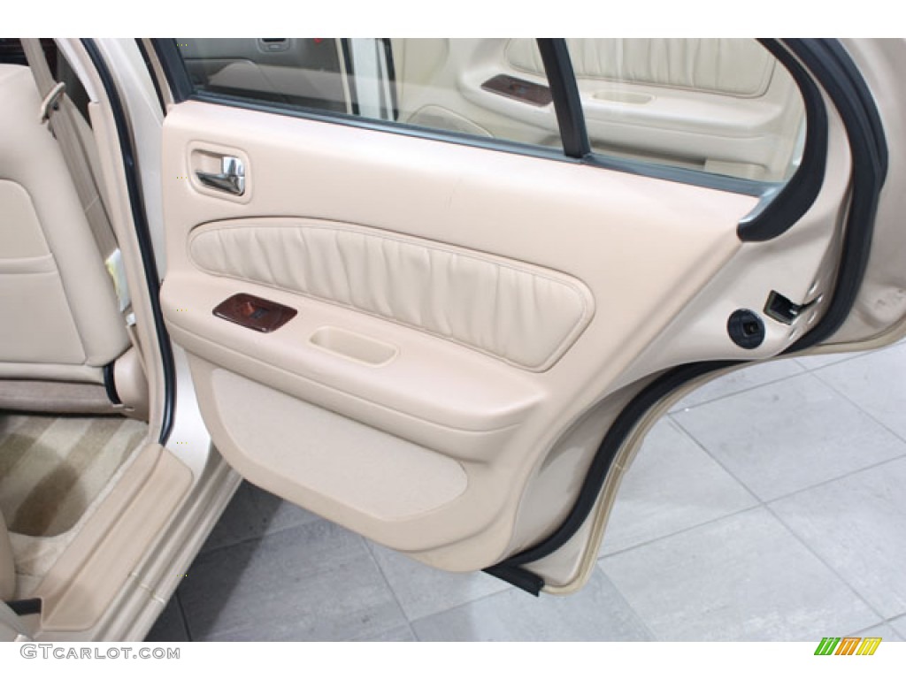 1997 Infiniti I 30 Touring Beige Door Panel Photo #64170208