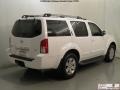 Avalanche White - Pathfinder LE Photo No. 24