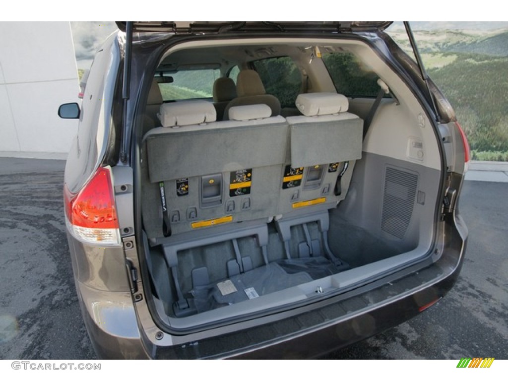 2012 Sienna LE AWD - Predawn Gray Mica / Light Gray photo #14