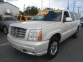 White Diamond - Escalade ESV AWD Photo No. 3