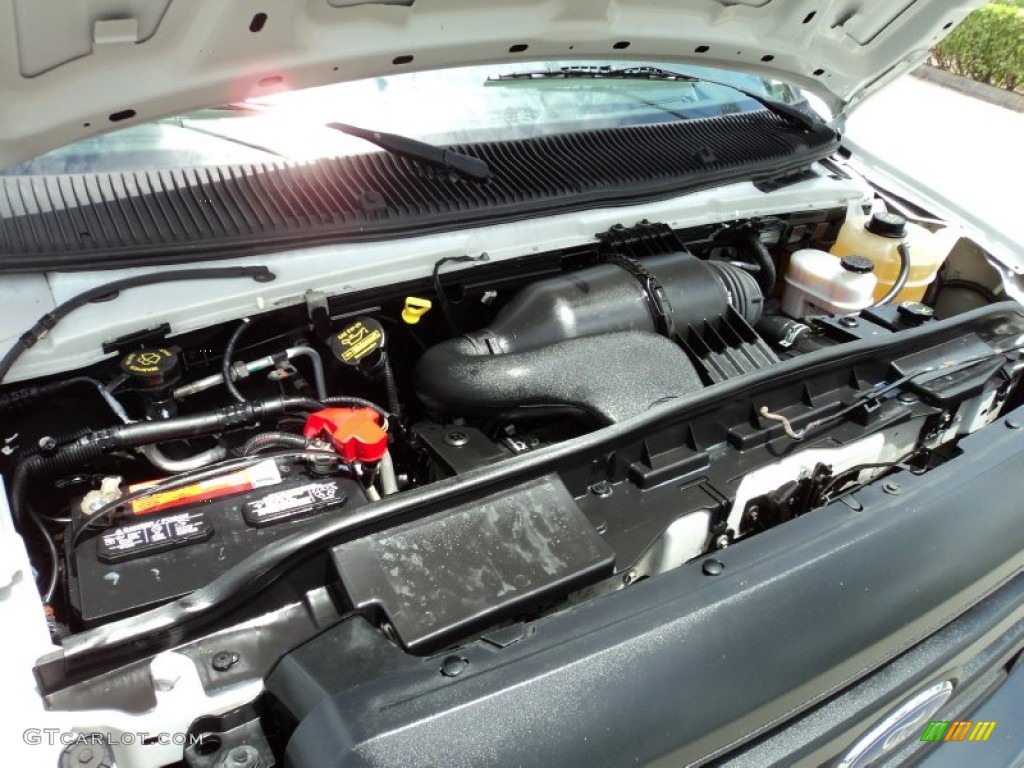 2009 Ford E Series Van E150 XL Passenger Engine Photos