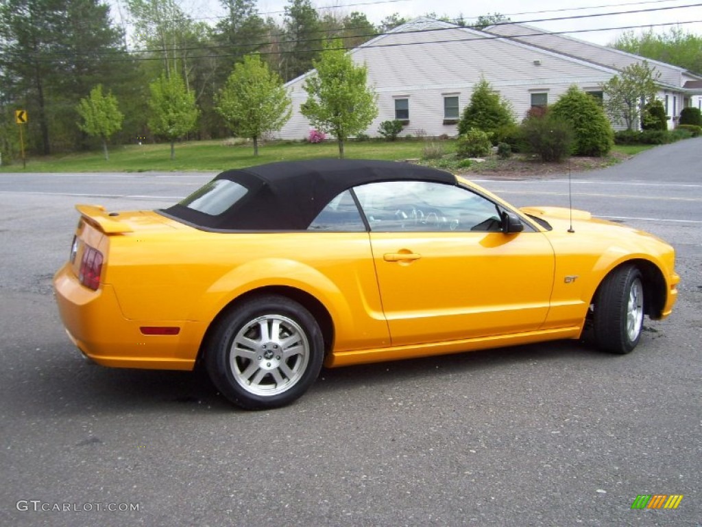 2008 Mustang GT Premium Convertible - Grabber Orange / Dark Charcoal photo #4