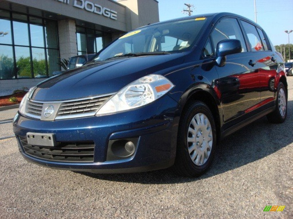 2008 Versa 1.8 S Hatchback - Sapphire Blue / Beige photo #1