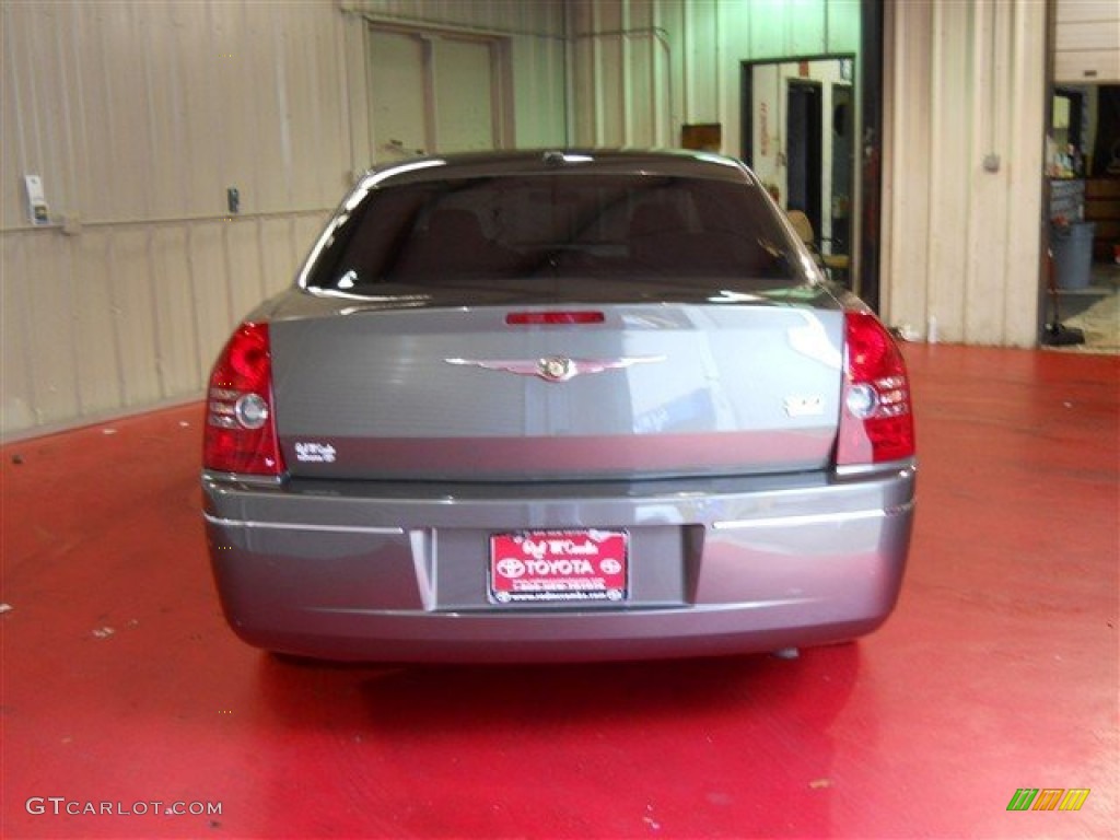 2010 300 Touring - Dark Titanium Metallic / Dark Slate Gray photo #4