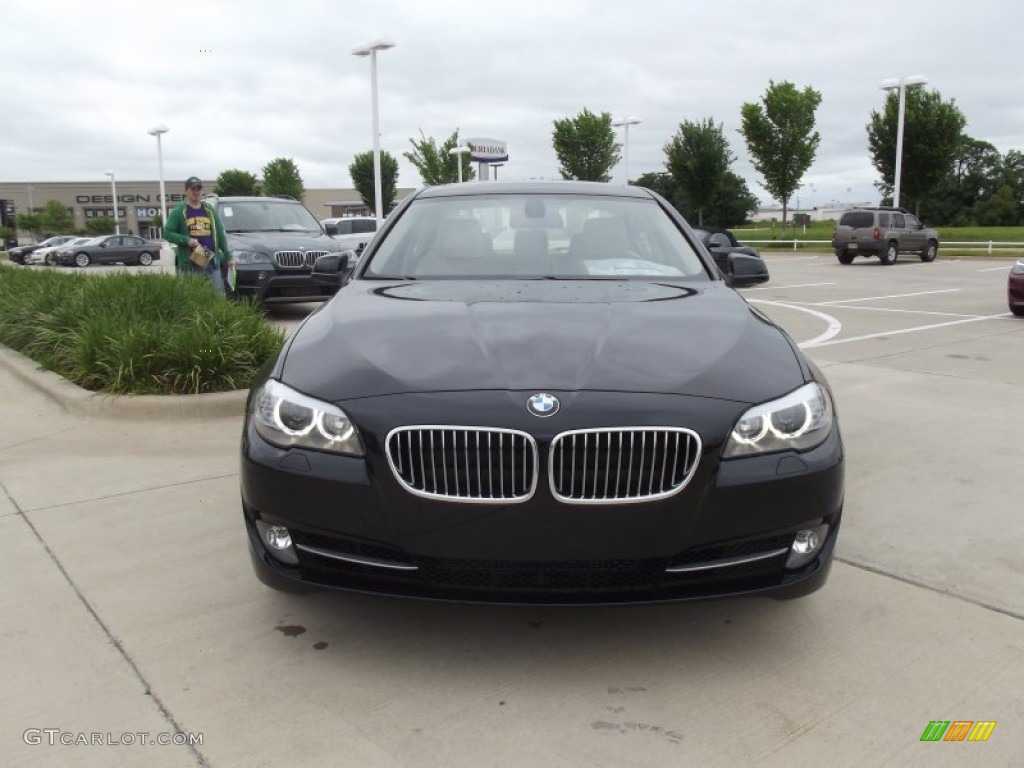 2012 5 Series 528i Sedan - Black Sapphire Metallic / Venetian Beige photo #7