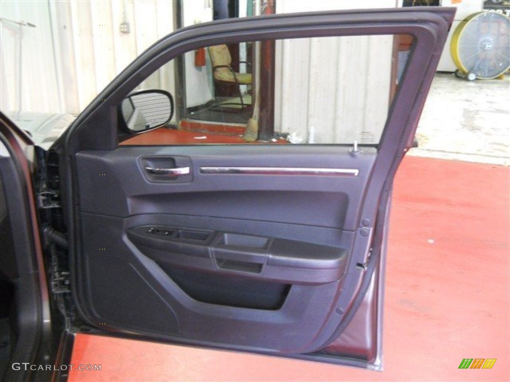 2010 300 Touring - Dark Titanium Metallic / Dark Slate Gray photo #11