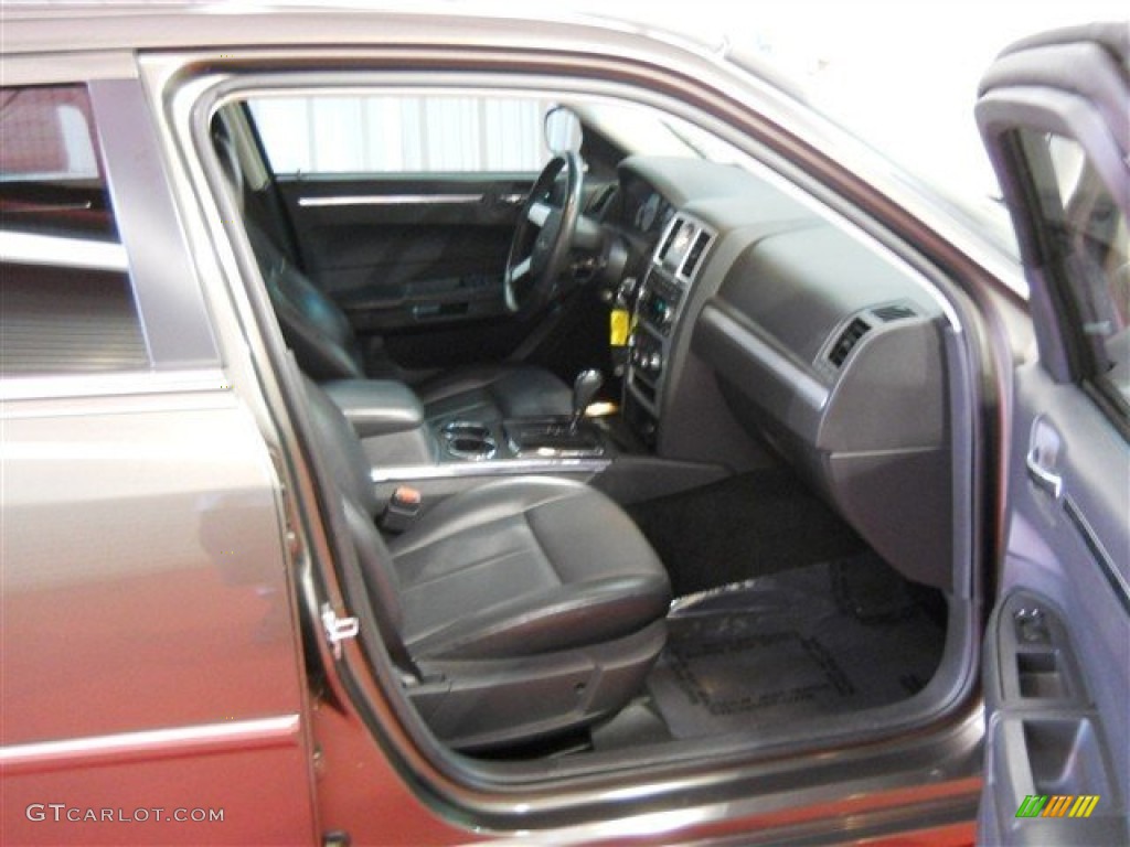 2010 300 Touring - Dark Titanium Metallic / Dark Slate Gray photo #12