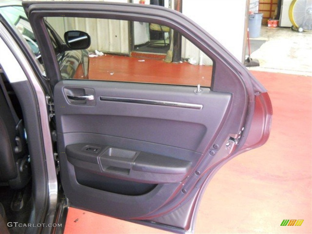 2010 300 Touring - Dark Titanium Metallic / Dark Slate Gray photo #13