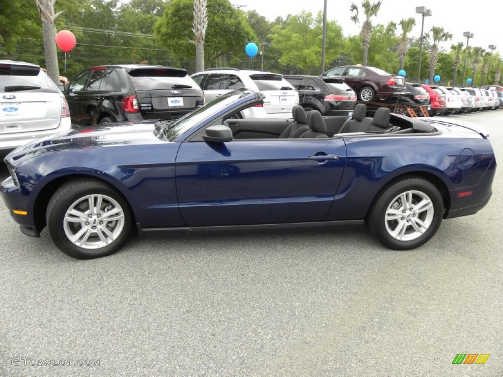 2011 Mustang V6 Convertible - Kona Blue Metallic / Charcoal Black photo #2