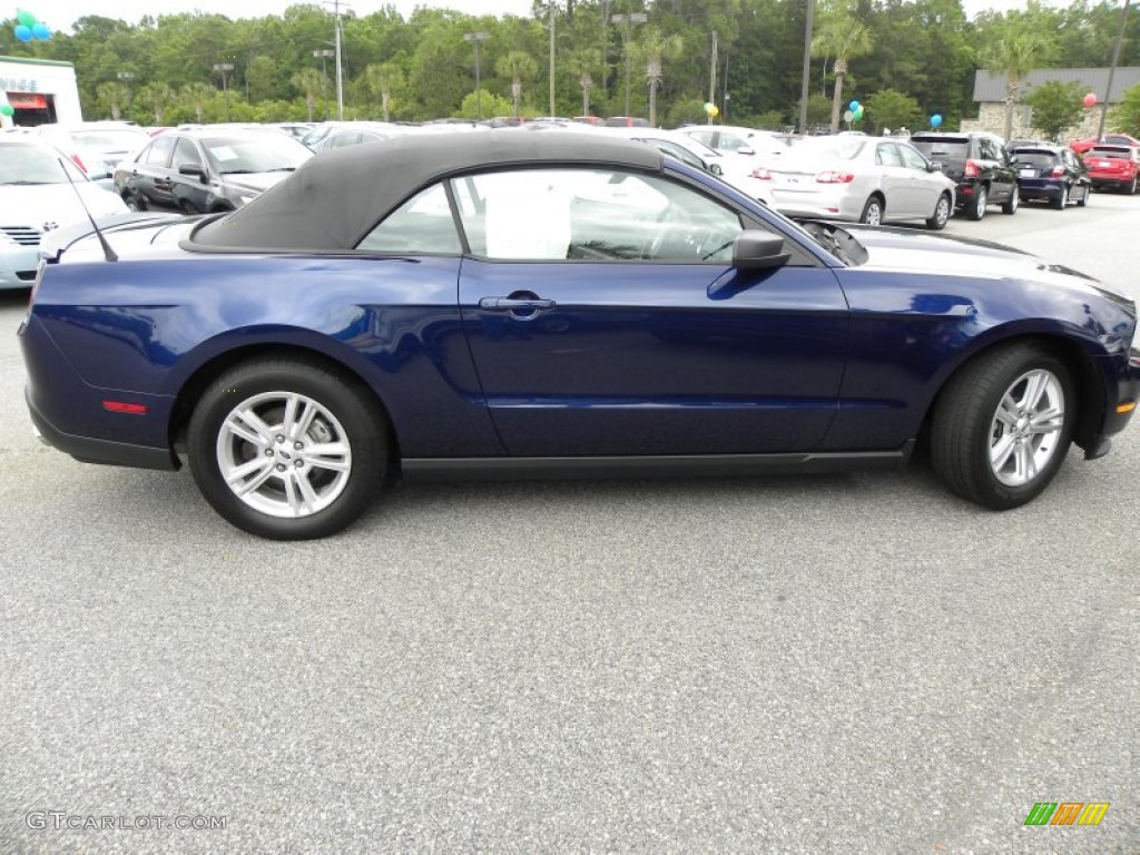 2011 Mustang V6 Convertible - Kona Blue Metallic / Charcoal Black photo #9