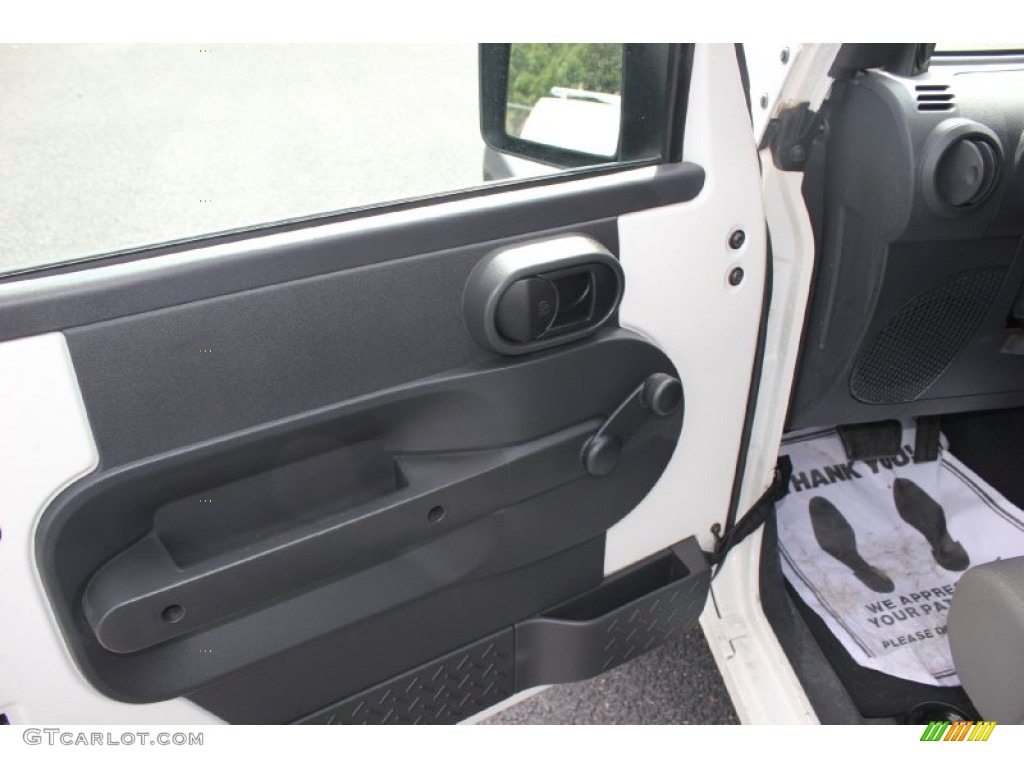 2010 Wrangler Sport 4x4 - Stone White / Dark Slate Gray/Medium Slate Gray photo #15