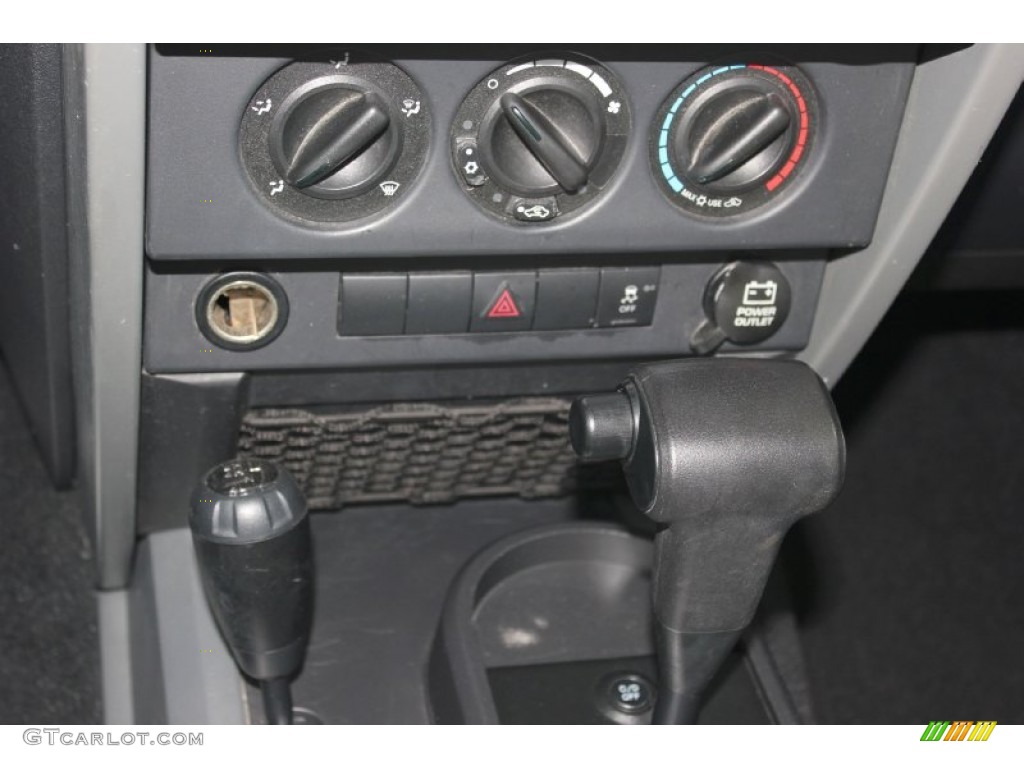 2010 Wrangler Sport 4x4 - Stone White / Dark Slate Gray/Medium Slate Gray photo #20