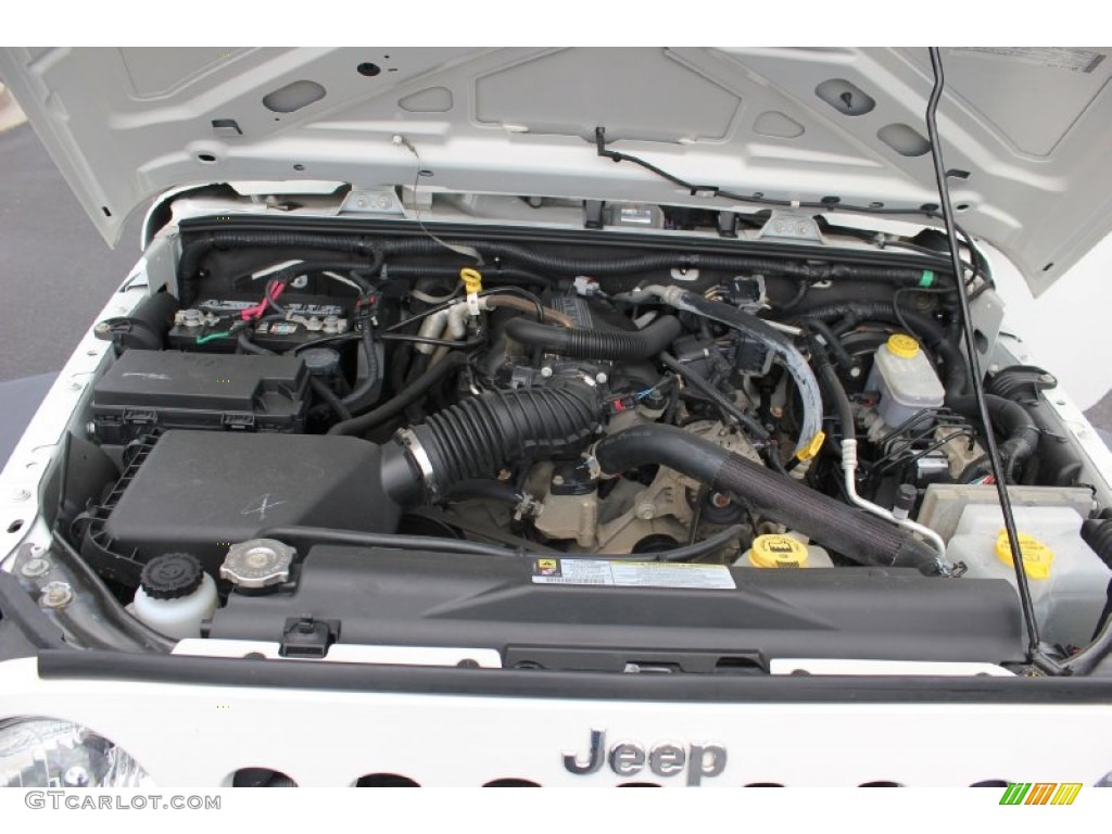 2010 Wrangler Sport 4x4 - Stone White / Dark Slate Gray/Medium Slate Gray photo #24