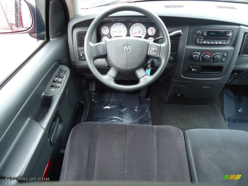 2005 Ram 1500 SLT Quad Cab 4x4 - Flame Red / Dark Slate Gray photo #23