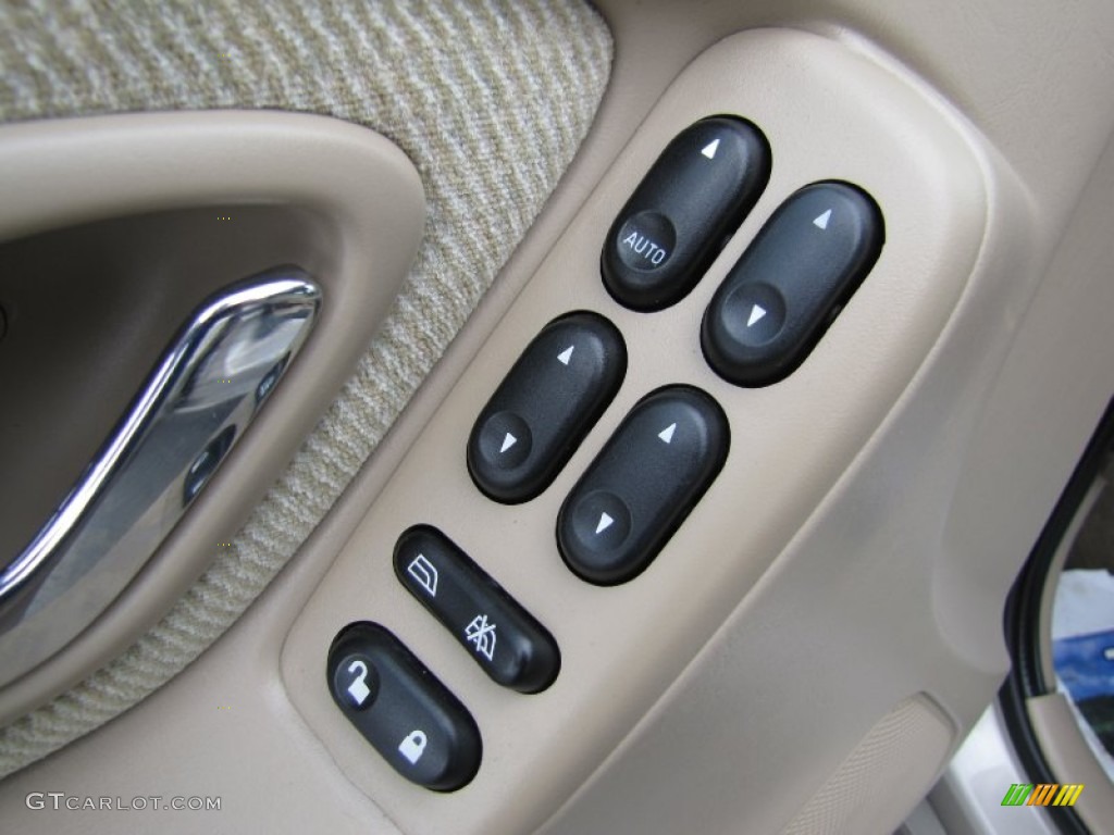 2002 Mazda Tribute LX V6 Controls Photo #64196056