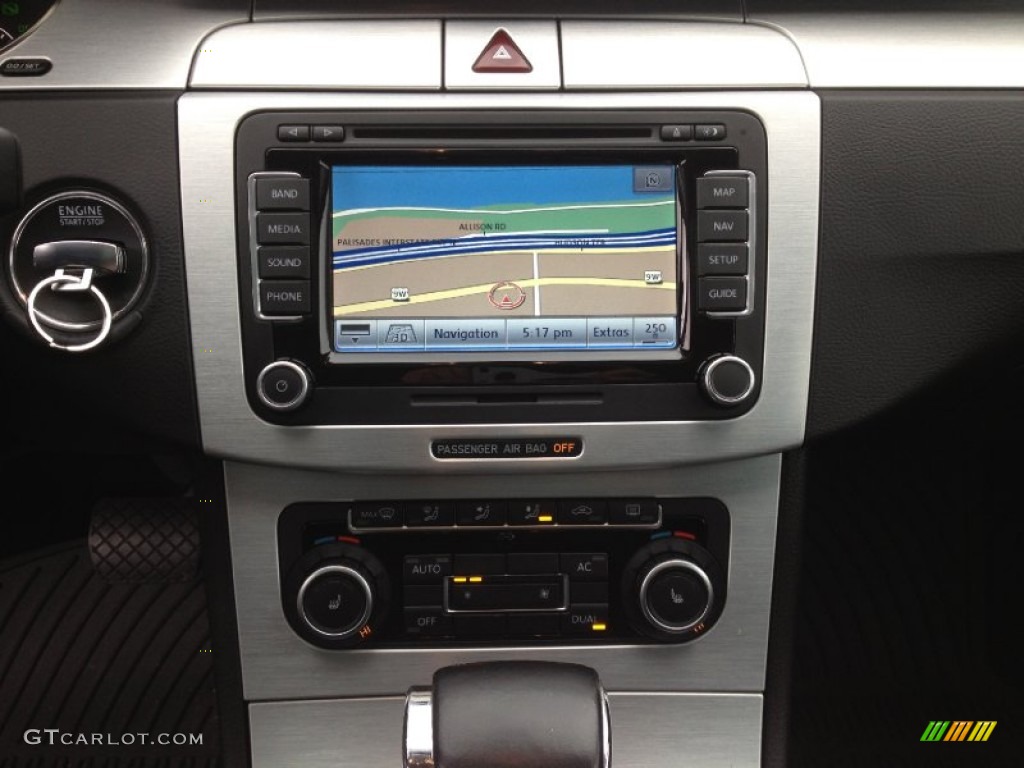 2009 Volkswagen CC VR6 4Motion Navigation Photos