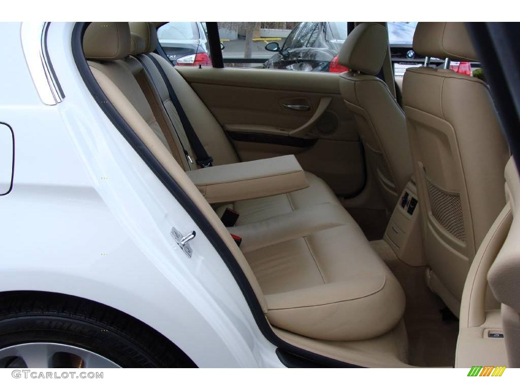 2006 3 Series 330xi Sedan - Alpine White / Beige photo #9
