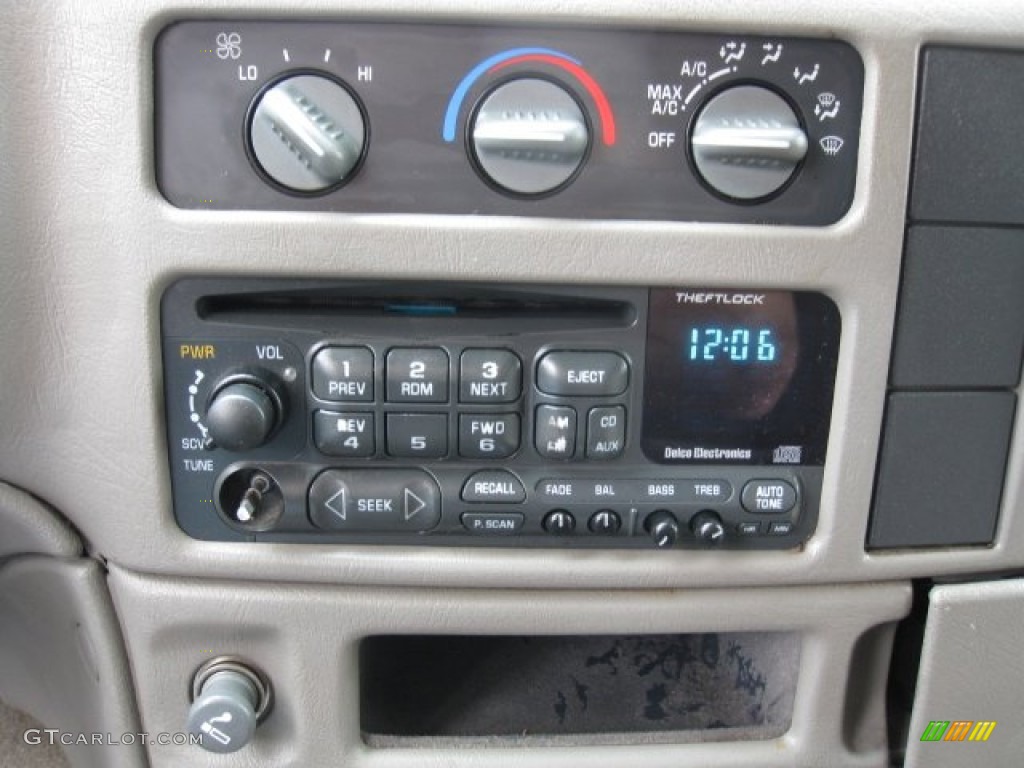 2002 Safari SLE - Forest Green Metallic / Pewter photo #12
