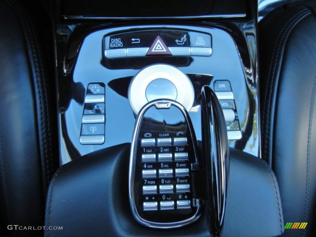 2012 Mercedes-Benz S 65 AMG Sedan Controls Photos
