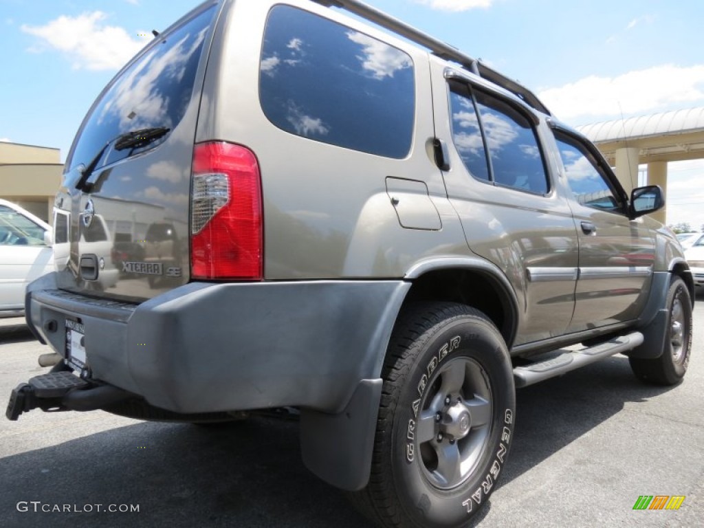2002 Xterra SE V6 - Gold Rush Metallic / Gray Celadon photo #3