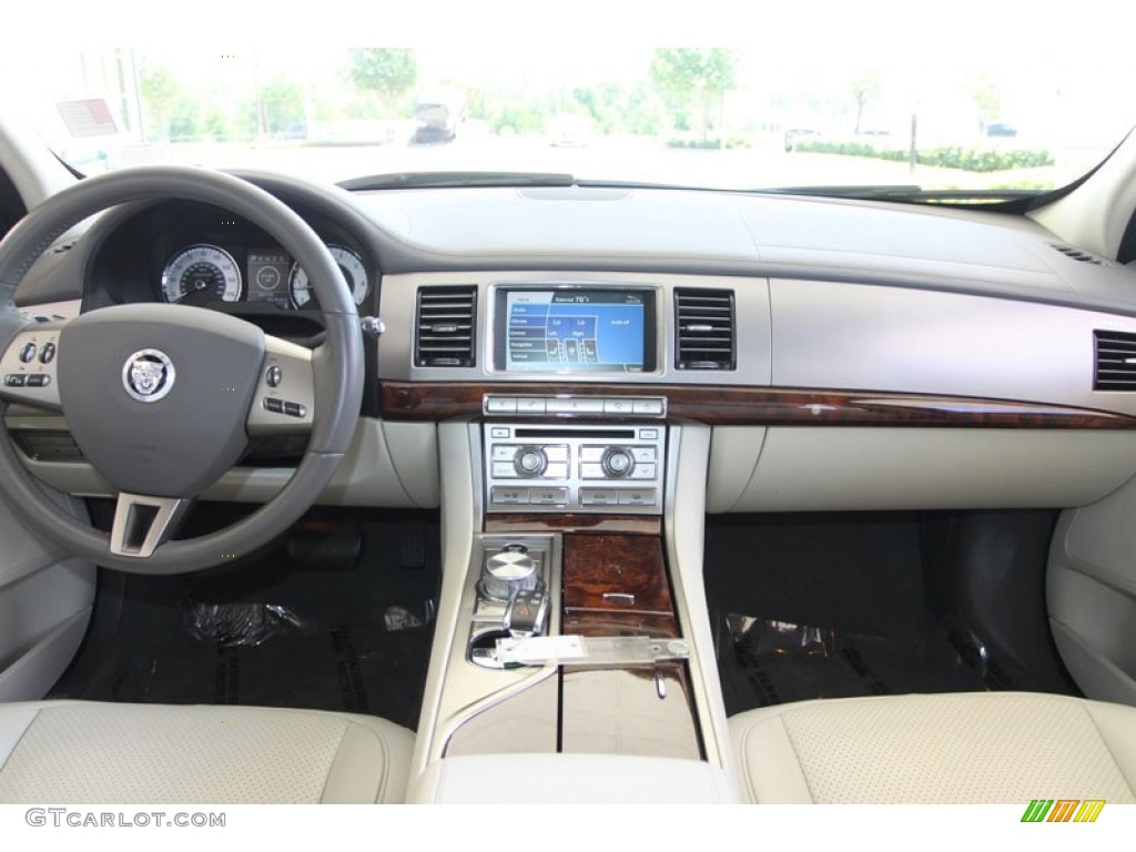 2009 Jaguar XF Supercharged Ivory/Oyster Dashboard Photo #64214693