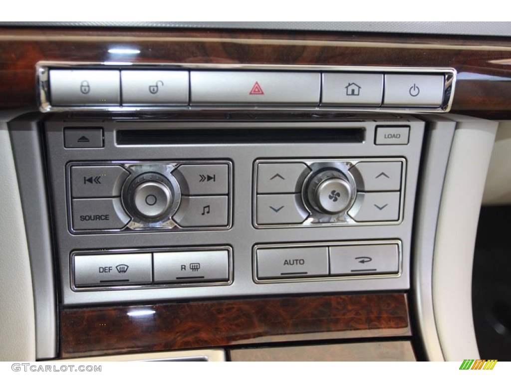 2009 Jaguar XF Supercharged Controls Photo #64214840