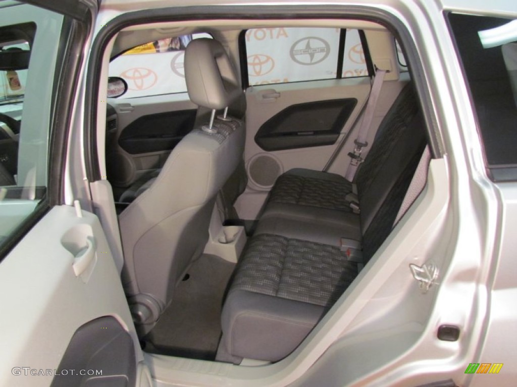 2007 Caliber SXT - Bright Silver Metallic / Pastel Slate Gray photo #13