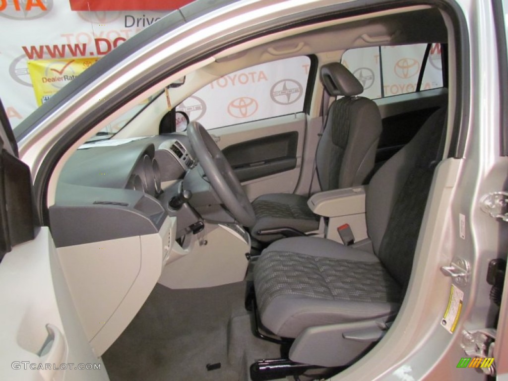 2007 Caliber SXT - Bright Silver Metallic / Pastel Slate Gray photo #18
