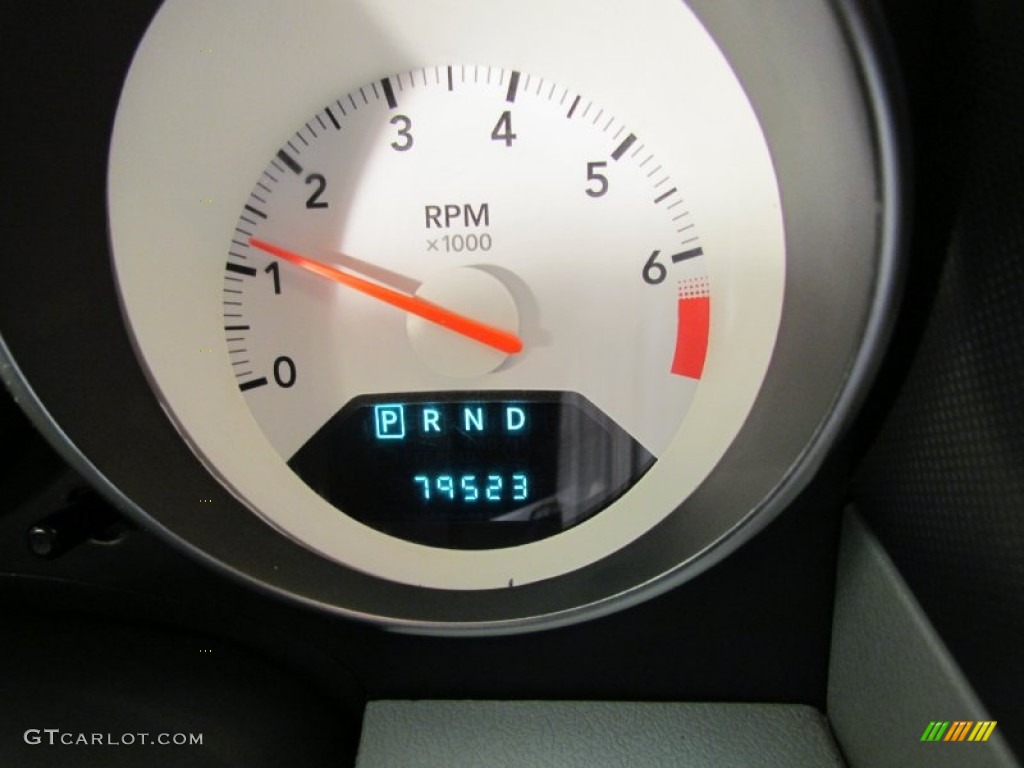 2007 Caliber SXT - Bright Silver Metallic / Pastel Slate Gray photo #22