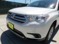 Blizzard White Pearl - Highlander V6 Photo No. 10