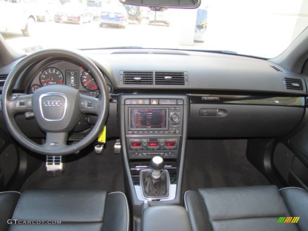 2007 Audi RS4 4.2 quattro Sedan Black Dashboard Photo #64220876