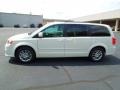 Stone White - Grand Caravan R/T Photo No. 3