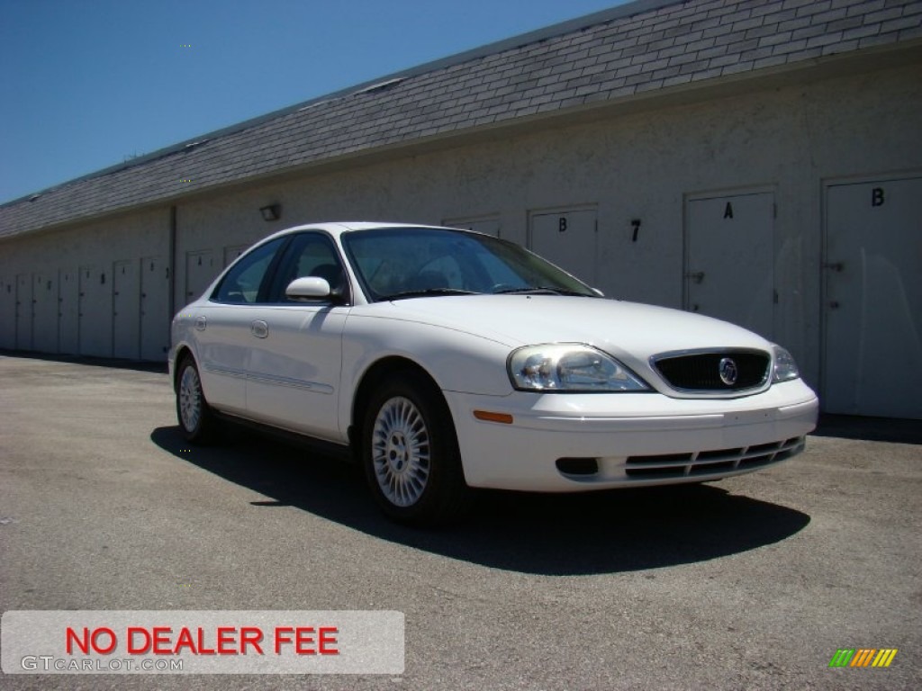 2002 Sable GS Sedan - Vibrant White / Medium Graphite photo #1