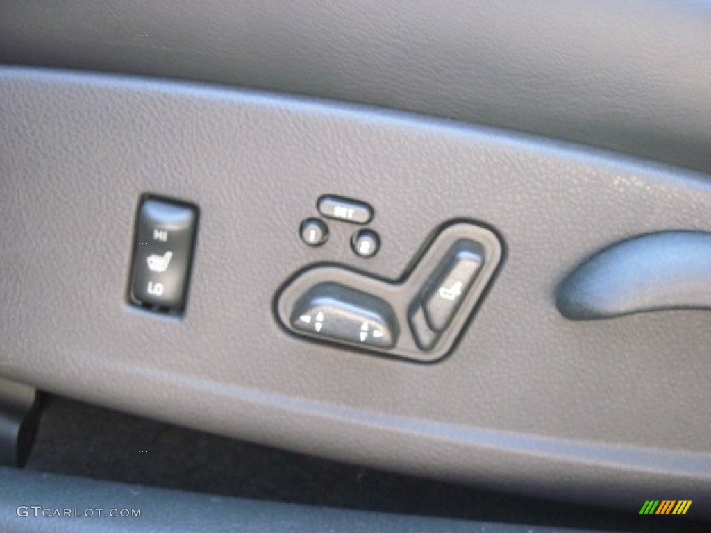 2003 Chevrolet SSR Standard SSR Model Controls Photo #64229404
