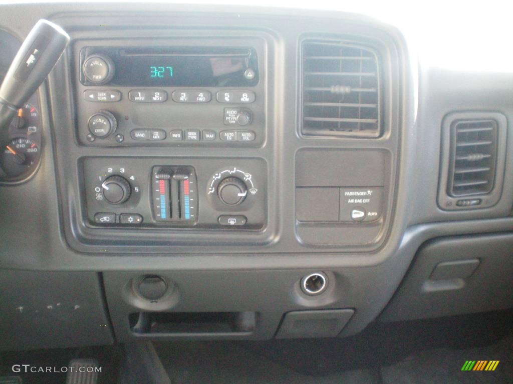 2004 Silverado 1500 LS Regular Cab 4x4 - Sandstone Metallic / Dark Charcoal photo #7