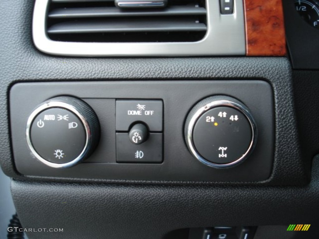 2012 GMC Sierra 3500HD SLT Crew Cab 4x4 Dually Controls Photos