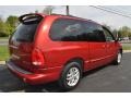 Inferno Red Pearlcoat - Grand Caravan SE Photo No. 5