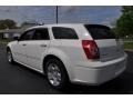 2007 Stone White Dodge Magnum SXT  photo #4