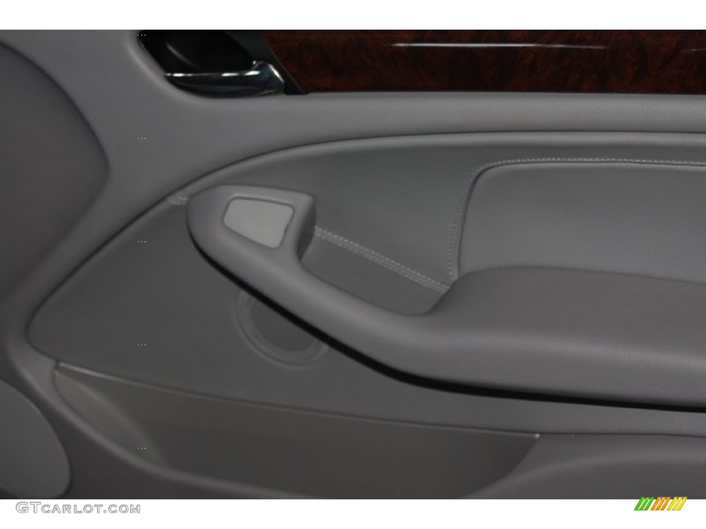 2005 3 Series 325i Sedan - Silver Grey Metallic / Grey photo #36