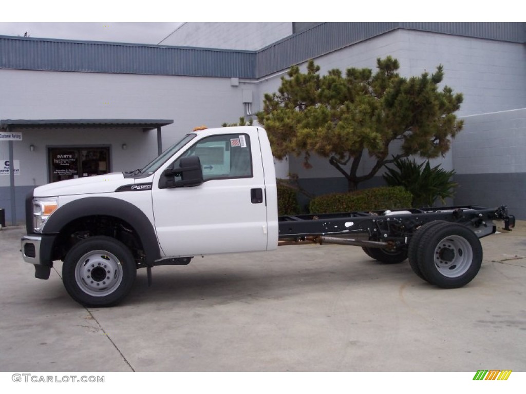 2012 F450 Super Duty XL Regular Cab Chassis - Oxford White / Steel photo #1