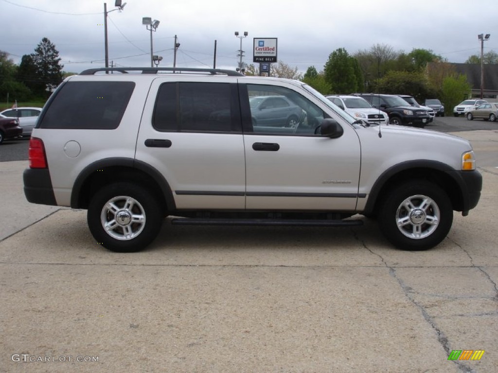 2004 Explorer XLS 4x4 - Silver Birch Metallic / Graphite photo #7