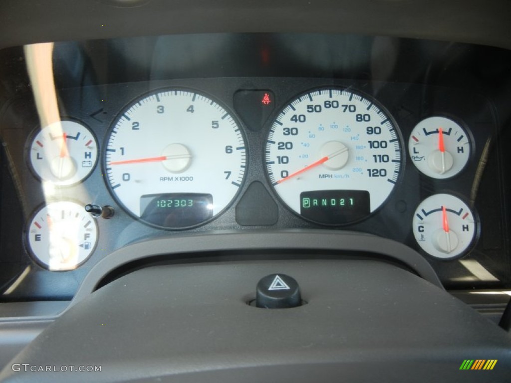 2005 Ram 1500 SLT Quad Cab - Bright White / Taupe photo #14