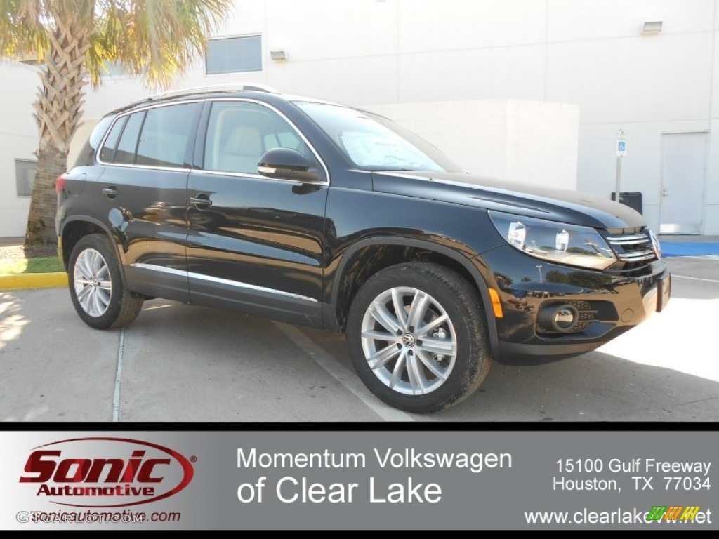 2012 Tiguan SE - Deep Black Metallic / Beige photo #1