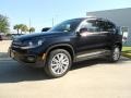 Deep Black Metallic - Tiguan SE Photo No. 3