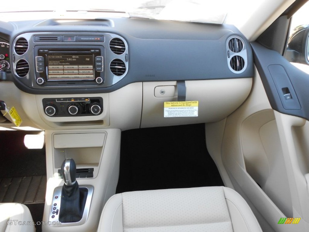 2012 Tiguan SE - Deep Black Metallic / Beige photo #15